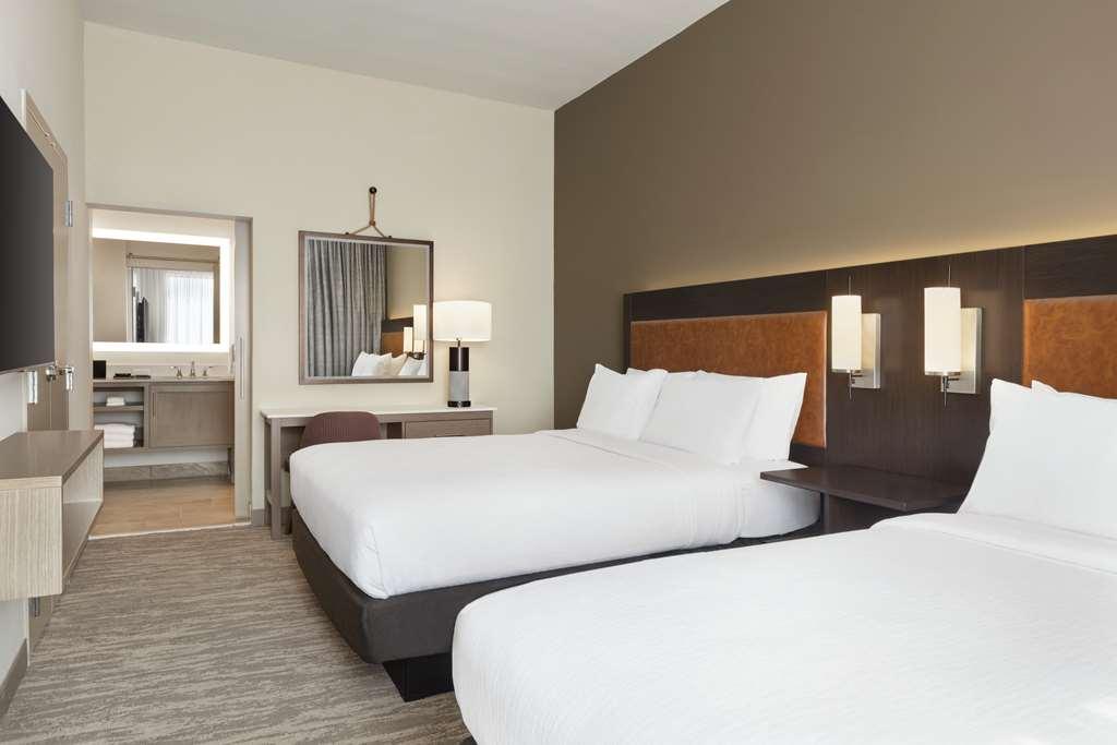 Embassy Suites By Hilton Round Rock Room photo